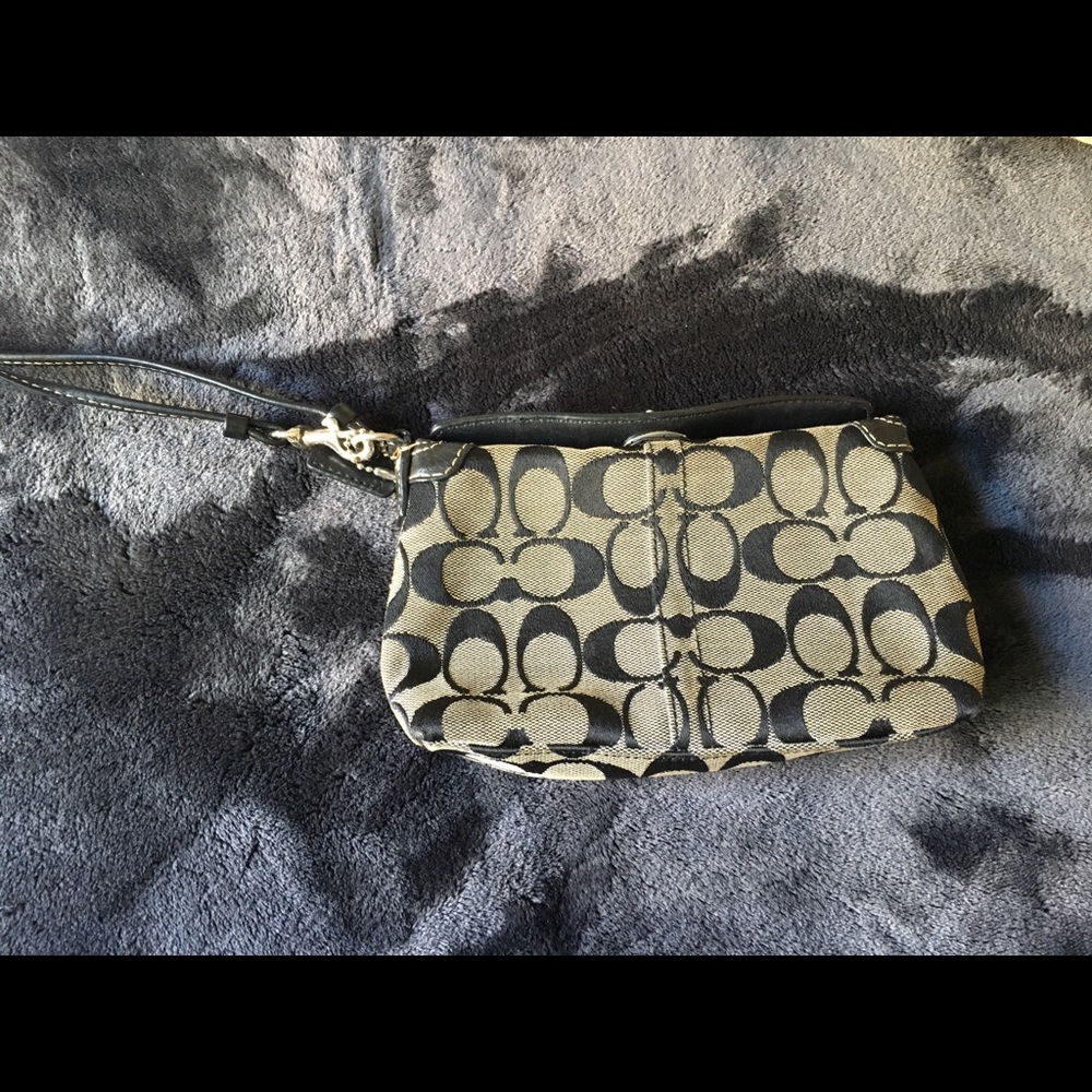 Wristlet
